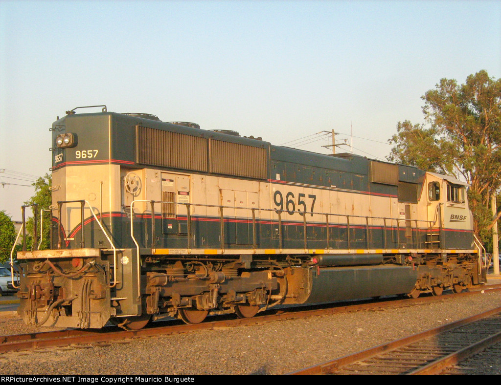 BNSF SD70MAC Executive Locomotive